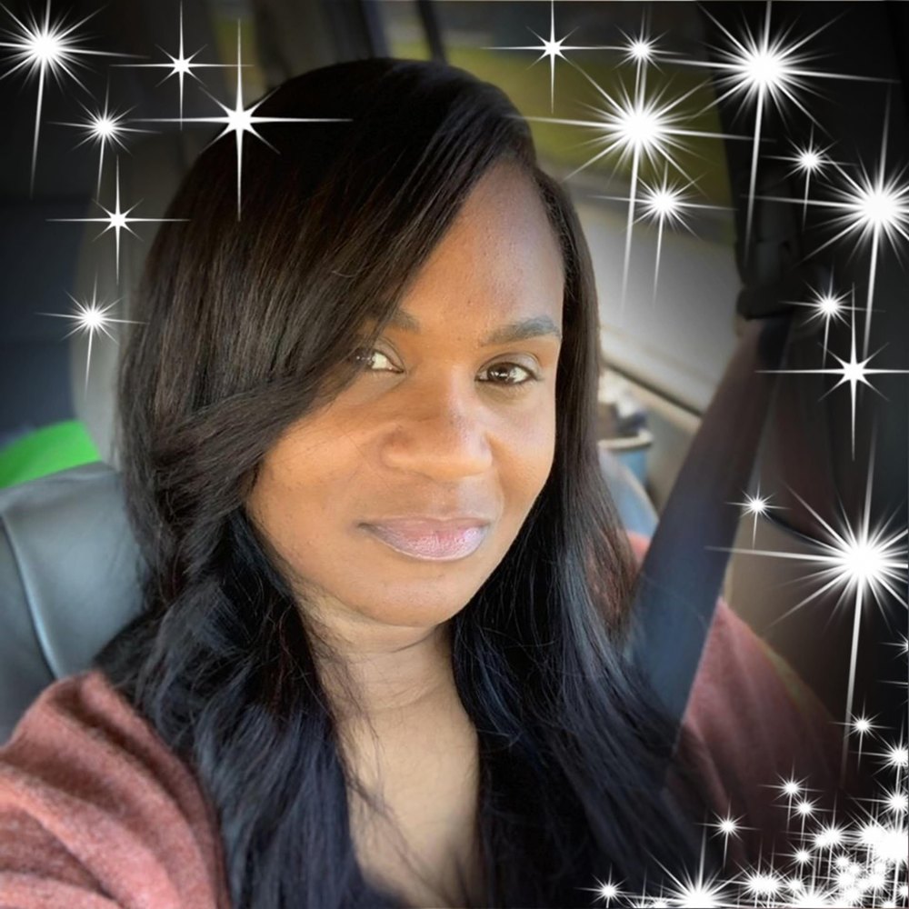 Meet your Posher, Shana